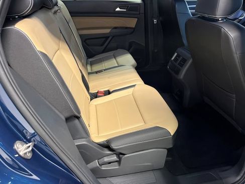 Certified 2023 Volkswagen Atlas Cross Sport SE FWD image 13