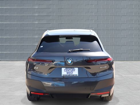 Used 2025 BMW iX xDrive50 image 4