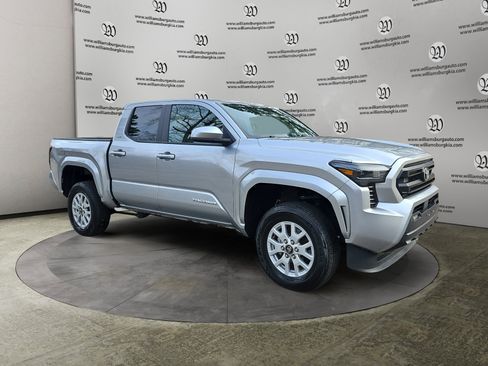 Used 2024 Toyota Tacoma TRD Sport image 7