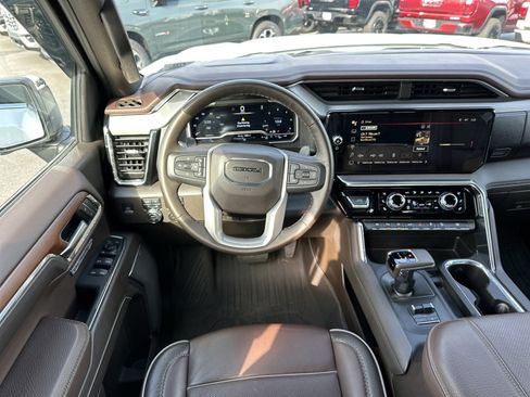 Used 2023 GMC Sierra 1500 Denali w/ Denali Reserve Package image 23