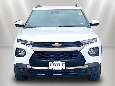 Used 2023 Chevrolet TrailBlazer ACTIV w/ Convenience Package AWD/4WD image 2