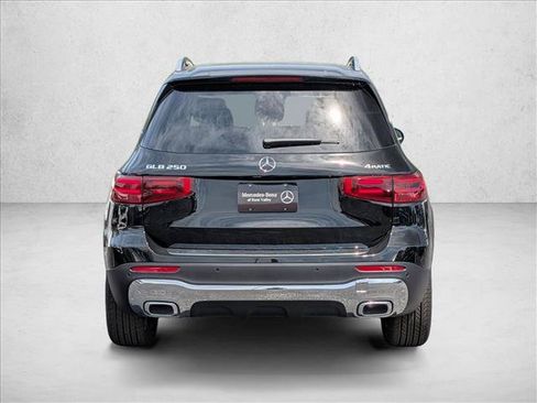 New 2026 Mercedes-Benz GLB 250 4MATIC image 8
