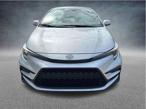 Used 2025 Toyota Corolla SE FWD image 2