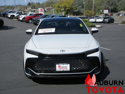 Certified 2024 Toyota Crown Limited image 21