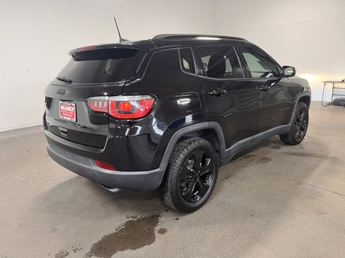 Used 2019 Jeep Compass Altitude image 3