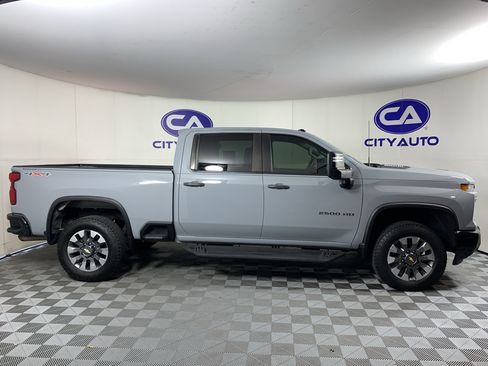 Used 2024 Chevrolet Silverado 2500 Custom w/ Custom Value Package AWD/4WD image 2