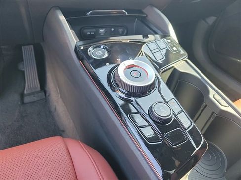 New 2025 Kia Sportage SX Prestige image 30