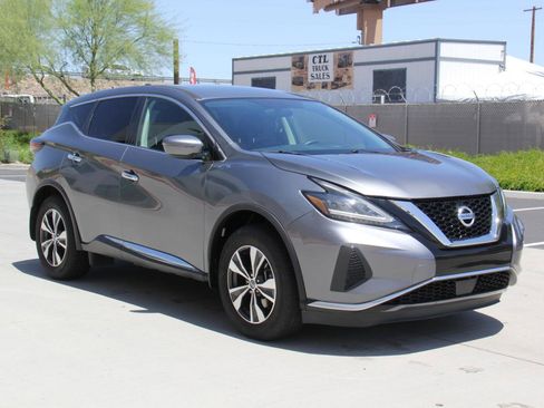 Used 2020 Nissan Murano S FWD image 3