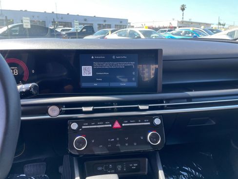 Used 2025 Hyundai Tucson SEL image 17