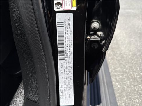 Used 2019 RAM 1500 Limited AWD/4WD image 39