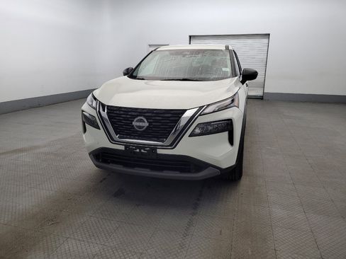 Used 2023 Nissan Rogue S image 15