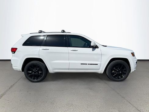 Certified 2020 Jeep Grand Cherokee Altitude image 8