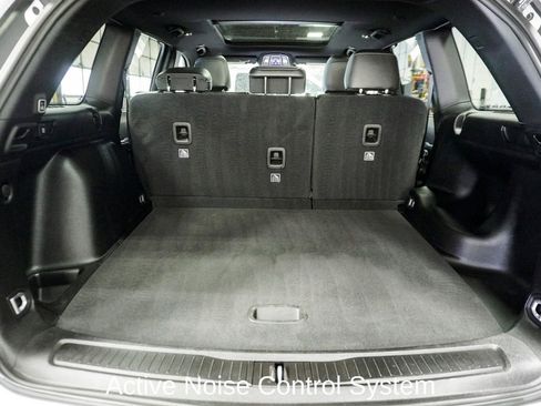 Used 2024 Jeep Grand Cherokee Limited w/ Luxury Tech Group II image 6