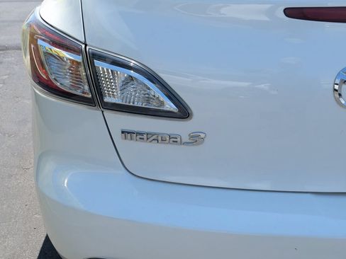 Used 2010 MAZDA MAZDA3 i Touring FWD image 5