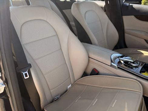 Used 2015 Mercedes-Benz C 300 4MATIC Sedan image 12