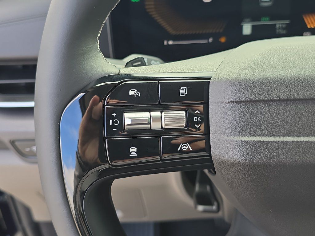 New 2027 Kia Carnival EX FWD image 31