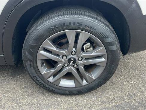 Used 2021 Kia Seltos LX image 7