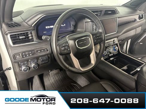 Used 2023 GMC Yukon XL Denali w/ Max Trailering Package AWD/4WD image 8