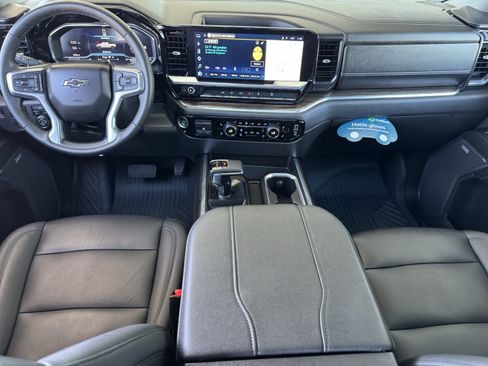 Certified 2025 Chevrolet Silverado 1500 LT Trail Boss w/ Convenience Package II AWD/4WD image 17