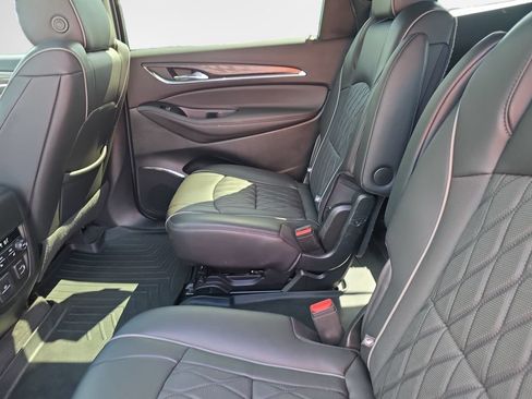 Used 2023 Buick Enclave Avenir AWD/4WD image 24