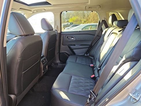 New 2026 Nissan Rogue Platinum w/ Platinum Premium Package image 8