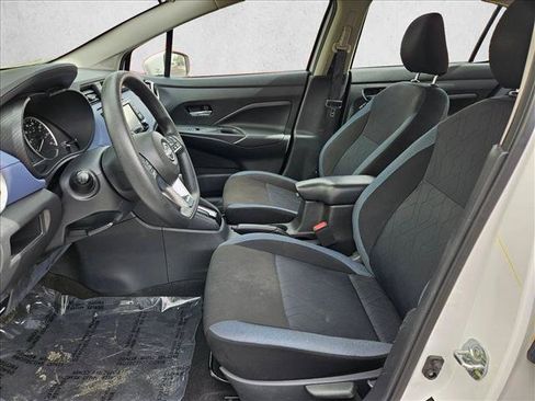 Used 2024 Nissan Versa SV FWD image 21