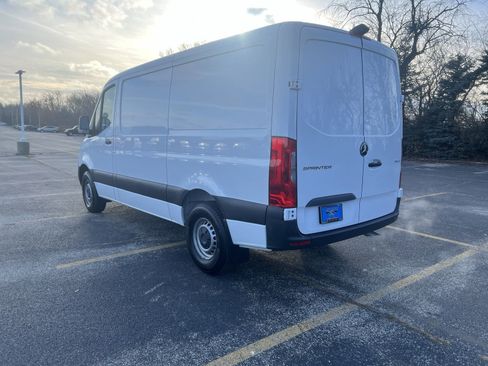 Used 2023 Mercedes-Benz Sprinter 144 Cargo image 8