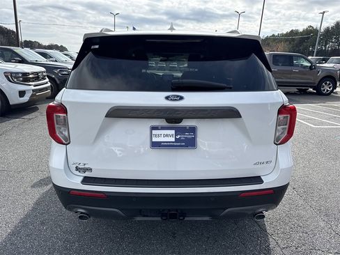 Used 2023 Ford Explorer XLT w/ Equipment Group 202A image 6
