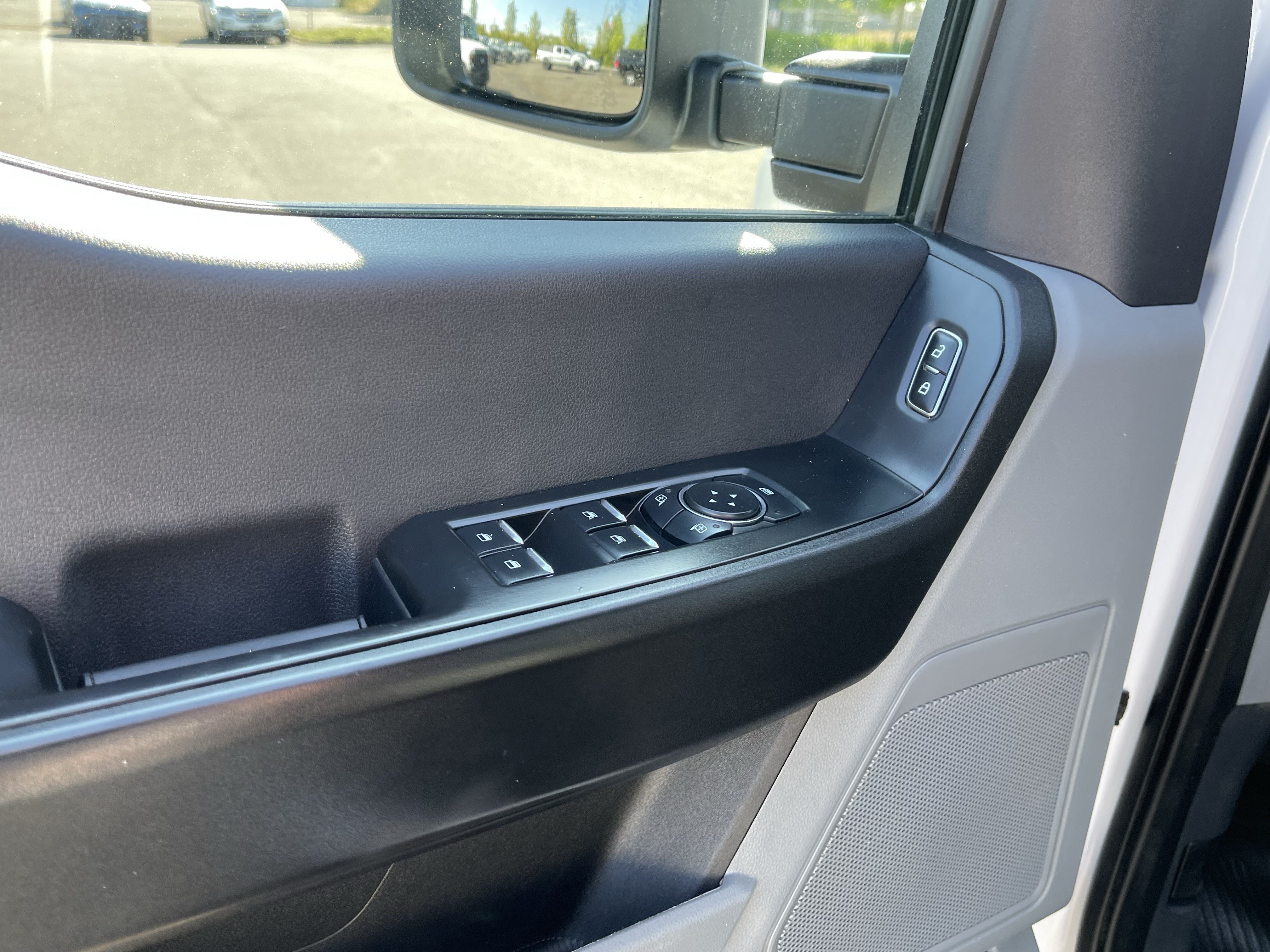 Used 2024 Ford F350 XL w/ XL Off-Road Package AWD/4WD image 7
