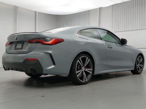 Used 2023 BMW 430i Coupe w/ M Sport Package RWD image 7