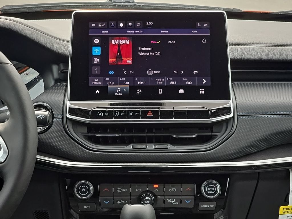 New 2026 Jeep Compass Latitude AWD/4WD image 29