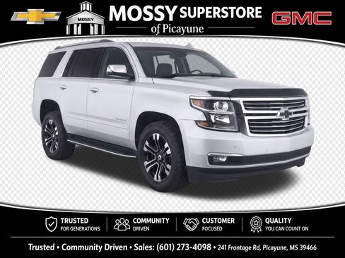 Used 2018 Chevrolet Tahoe Premier RWD image 2
