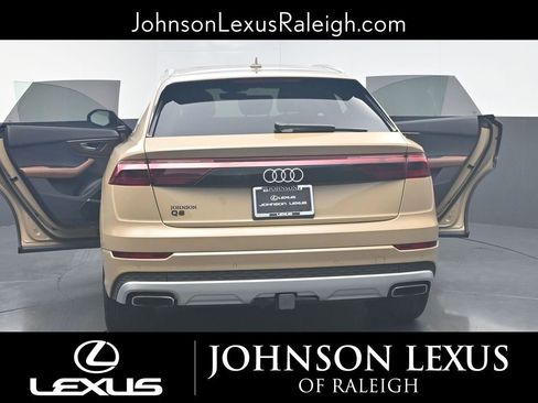 Used 2025 Audi Q8 Premium Plus image 25
