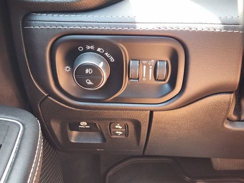 Used 2023 RAM 1500 Limited w/ Body Color Bumper Group AWD/4WD image 22