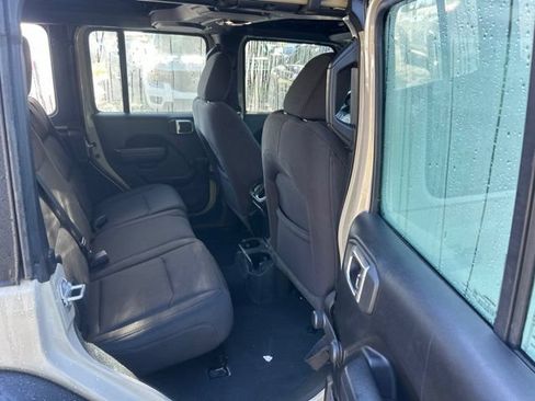 Used 2022 Jeep Wrangler Unlimited Sport AWD/4WD image 8