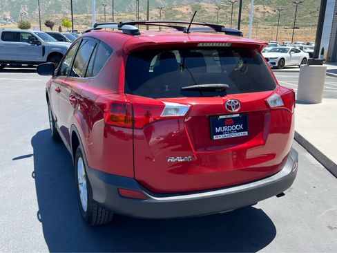 Used 2015 Toyota RAV4 LE FWD image 10