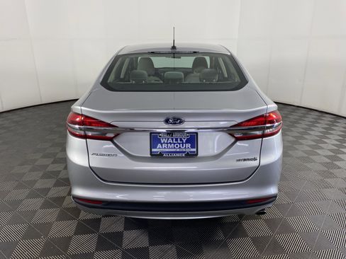 Used 2018 Ford Fusion S FWD image 6