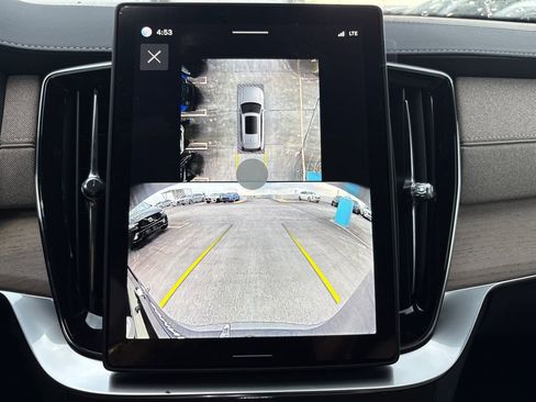 New 2026 Volvo XC90 B6 Plus w/ Protection Package Premier image 13