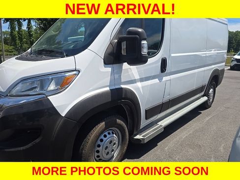Used 2025 RAM ProMaster 2500 w/ U-Haul Equipment Group FWD image 2
