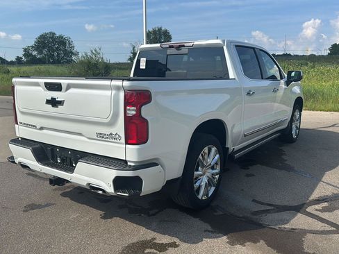 Used 2023 Chevrolet Silverado 1500 High Country AWD/4WD image 5