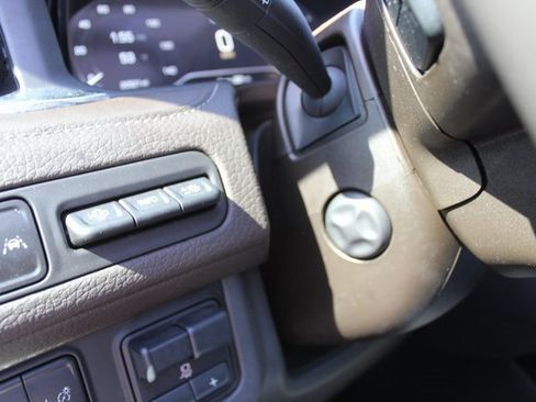 Used 2024 GMC Yukon Denali w/ Advanced Technology Package image 30