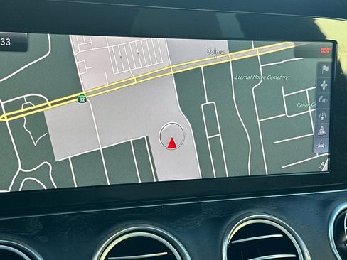 Used 2017 Mercedes-Benz E 300 4MATIC image 24