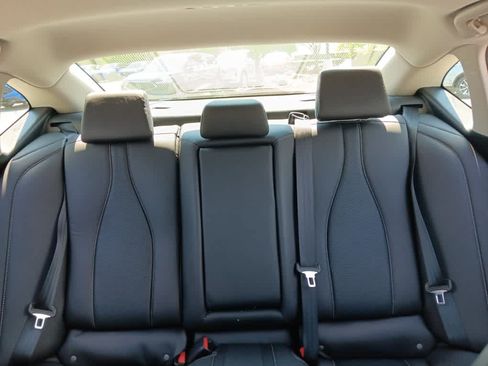 Used 2022 Acura TLX w/ Technology Package FWD image 12