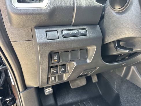 Used 2025 Nissan Frontier SV AWD/4WD image 20