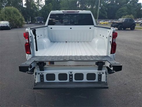 Certified 2022 Chevrolet Silverado 1500 Custom image 8