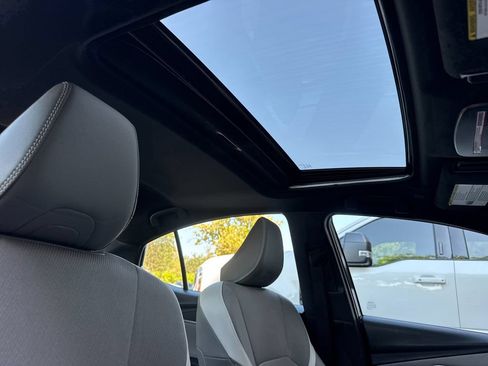 Used 2025 Toyota Camry SE w/ Convenience Package FWD image 20