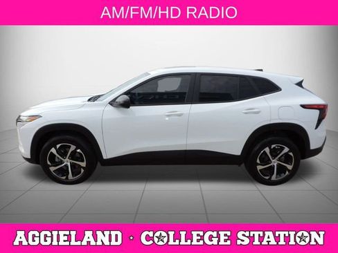 Used 2024 Chevrolet Trax RS w/ Sunroof Package image 7