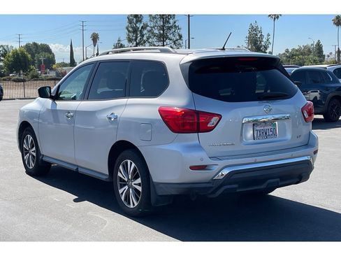 Used 2017 Nissan Pathfinder SV w/ Cargo Package FWD image 3
