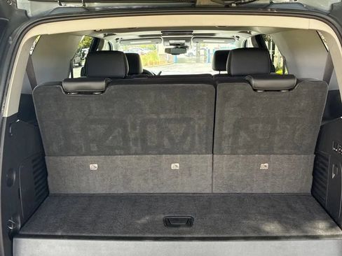 Used 2016 Chevrolet Tahoe LT RWD image 14