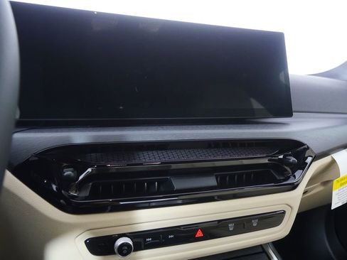 New 2026 BMW 330i Sedan w/ Convenience Package image 22